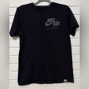Men’s Nike Air Force tee. Size M